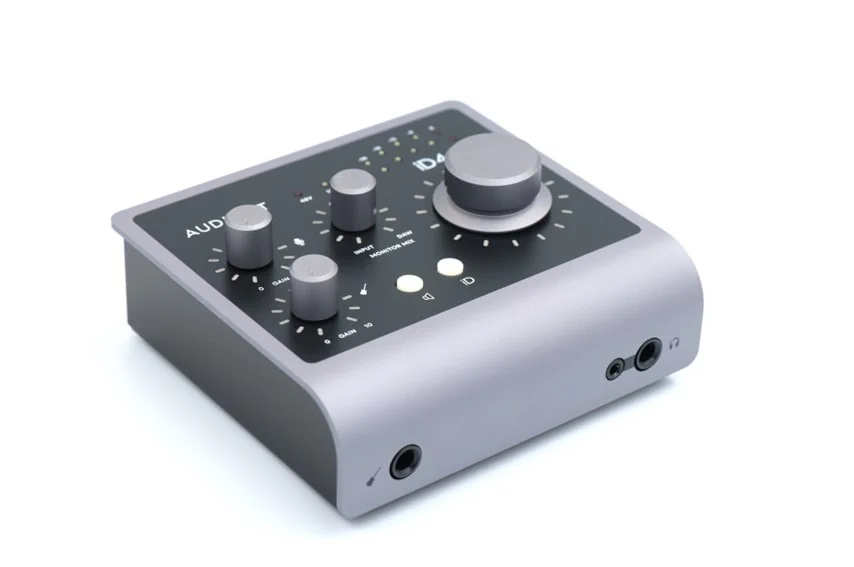 AUDIENT iD4mkIIをレビュー。3万円程度で買える音質・機能ともに優れた