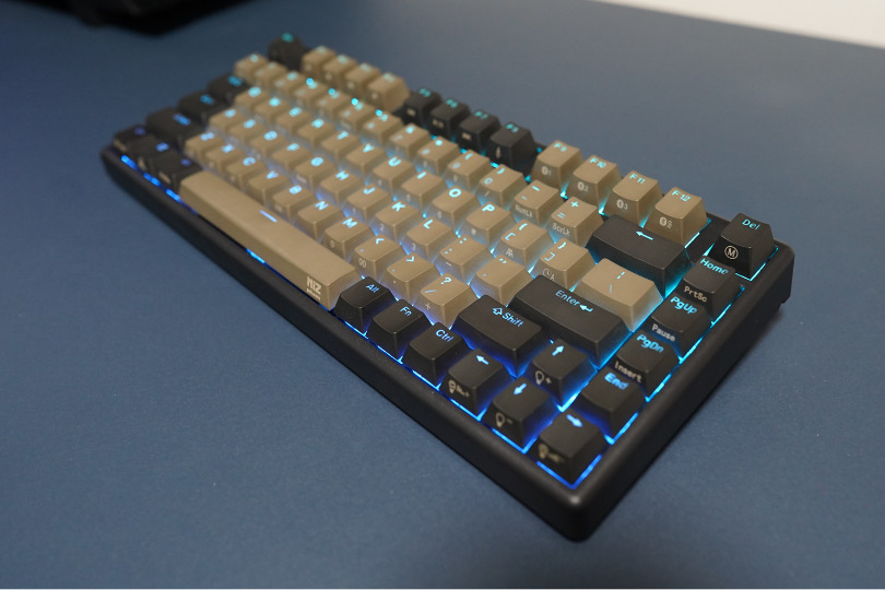 極上の静電容量無接点キーボード】NIZ,Micro82レビュー – 音ガジェ探求記