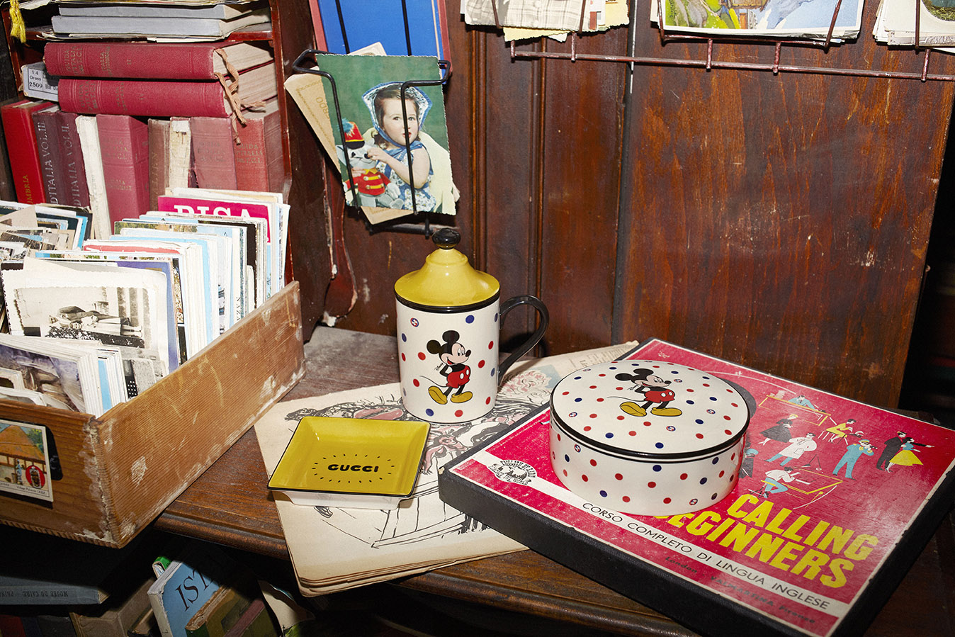 アンティークな雰囲気まとうGUCCI新作インテリアコレクション発売