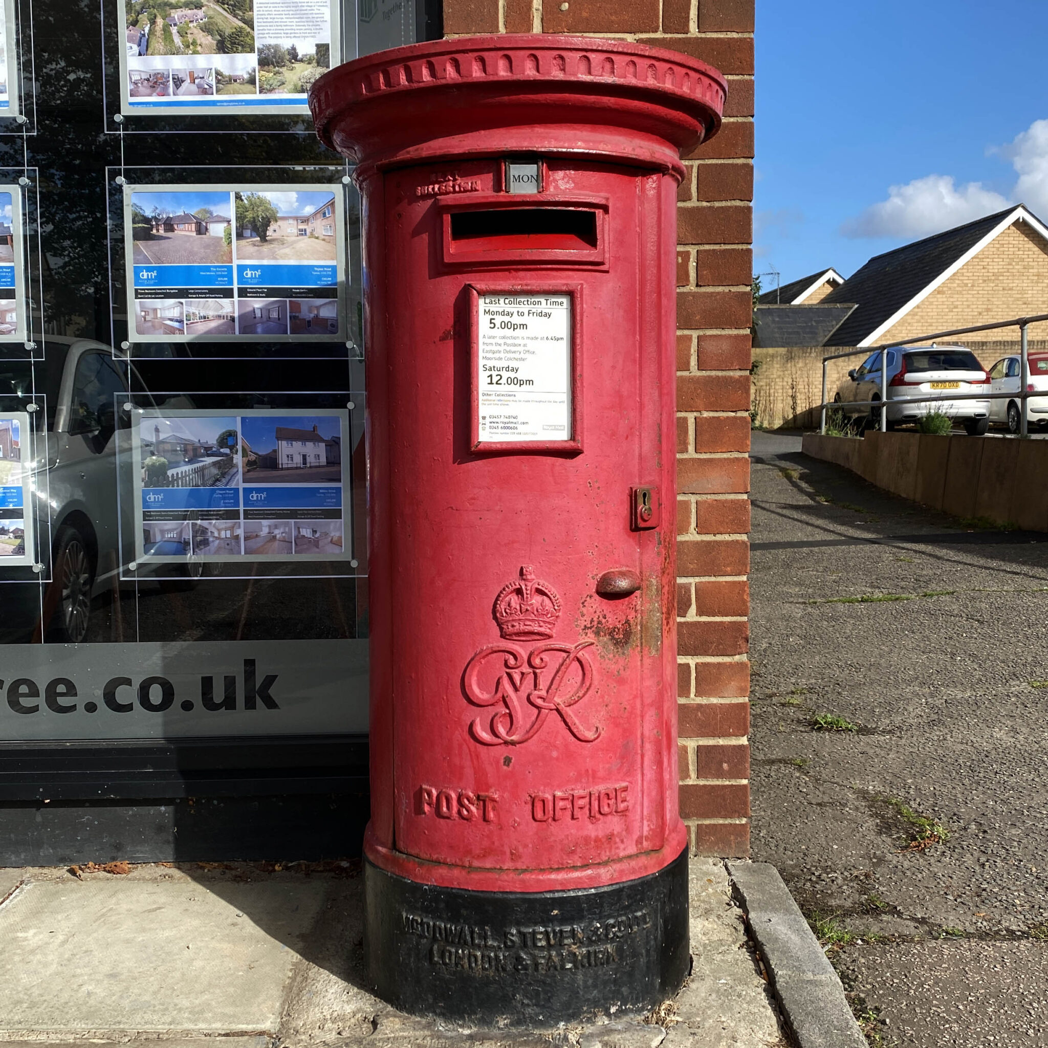 豆知識051】🇬🇧イギリスの赤い郵便ポストの秘密を教えちゃう