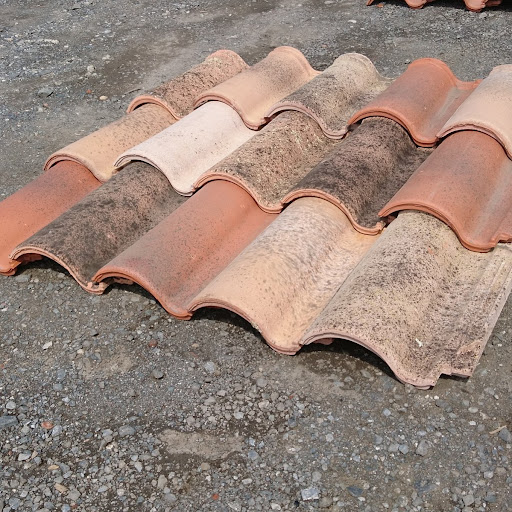 瓦の歴史を解説】瓦の起源から地震に強い現代の瓦ができるまで - ヒトツチ