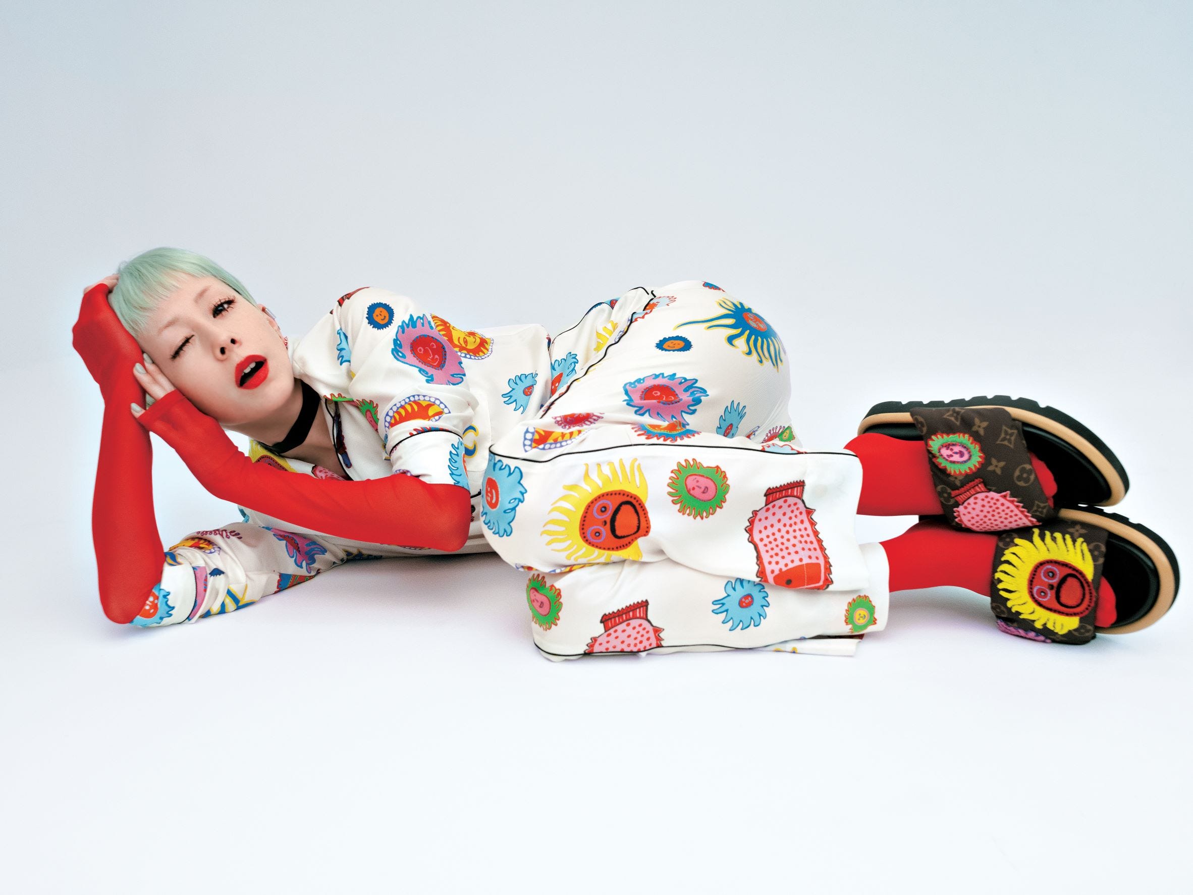 木村カエラ、アートなルイ・ヴィトンにエンパワーされて｜ハーパーズ