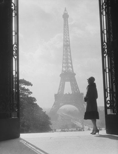 ヴィンテージ写真で、パリの街を旅する｜ハーパーズ バザー(Harper's