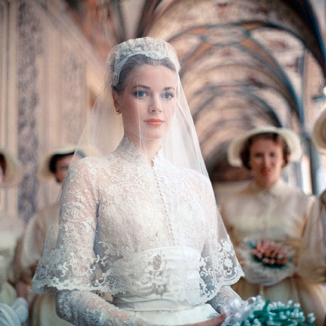 美しき愛の物語♡グレース・ケリーの世紀のロイヤル・ウエディングを