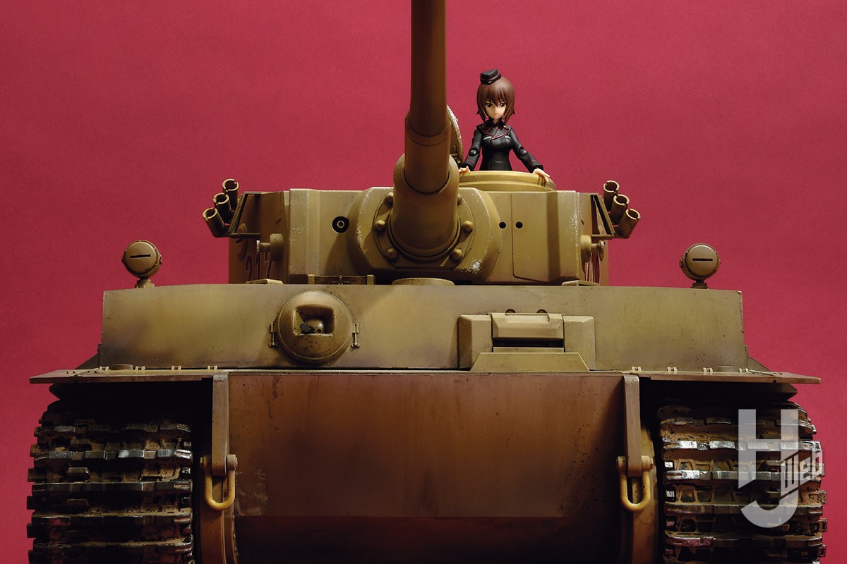 figmaが乗れる！ 超ビッグサイズの「ティーガーI」を塗装でさらに迫力