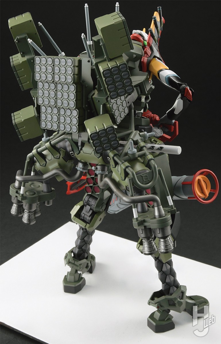 圧倒的情報量のコトブキヤ エヴァ模型「新2号機α」を劇中カラーで徹底