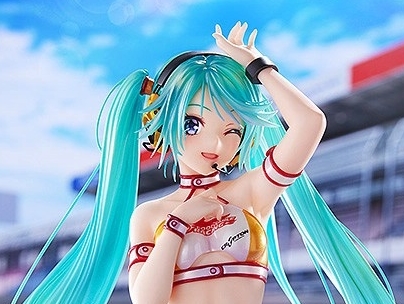 透き通った髪と色白の肌が眩しい！「レーシングミク 2010ver.Art by