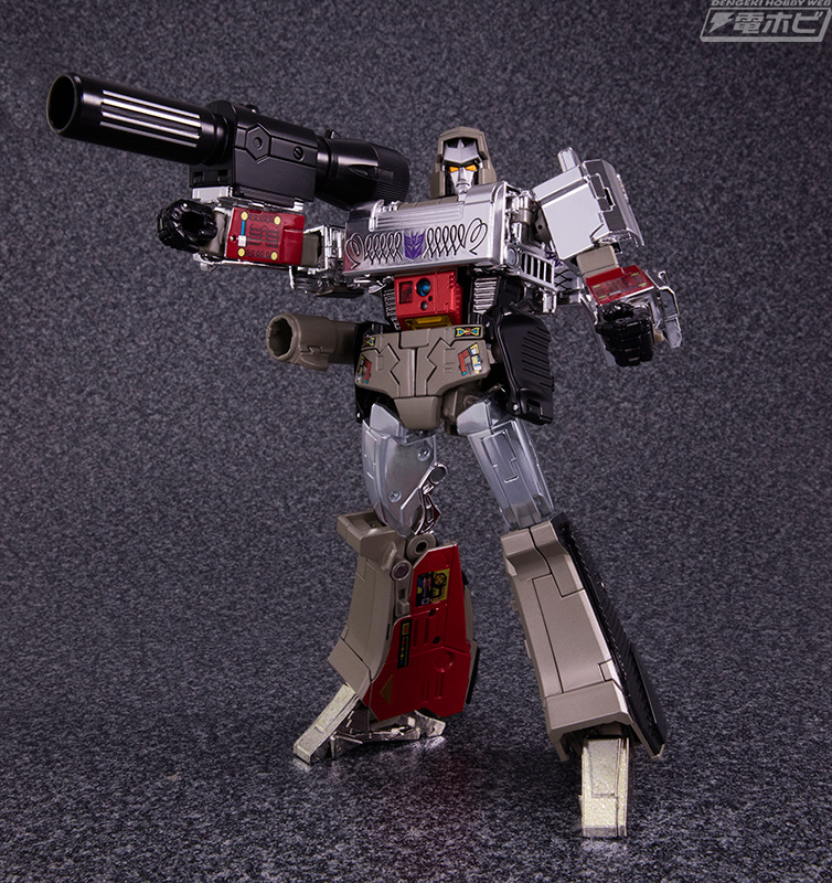 1984年に発売された初期玩具をマスターピースで徹底再現