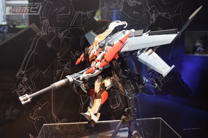 レーバテイン、アーバレスト用緊急展開ブースター OPセットが初展示