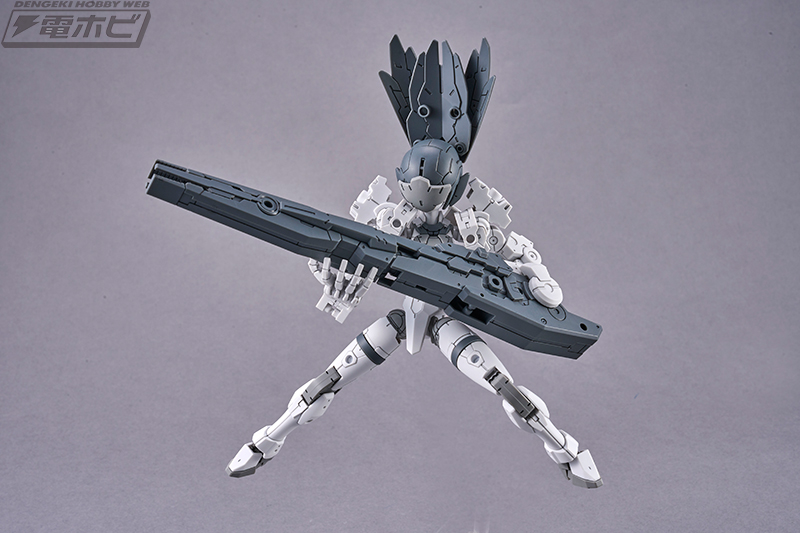 30MM」マクシオン軍の白き影！女性型EXAMACS「アチェルビー」に新