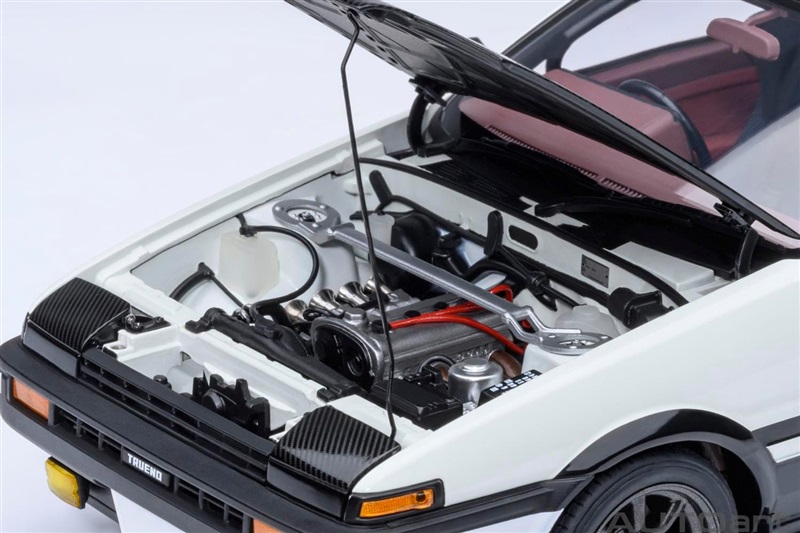 頭文字D』30周年記念モデル！フルチューン仕様の1/18スケール「トヨタ