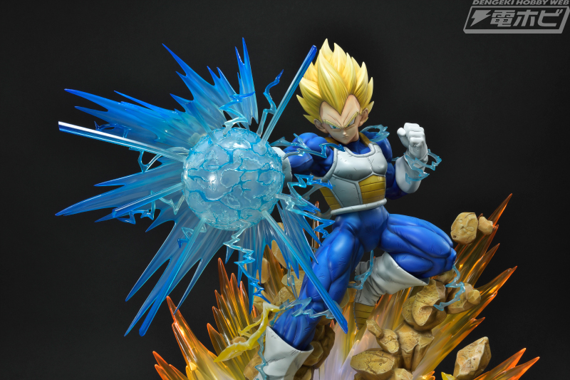 ドラゴンボール』圧倒的造形のベジータがビッグバンアタックを放つ姿で