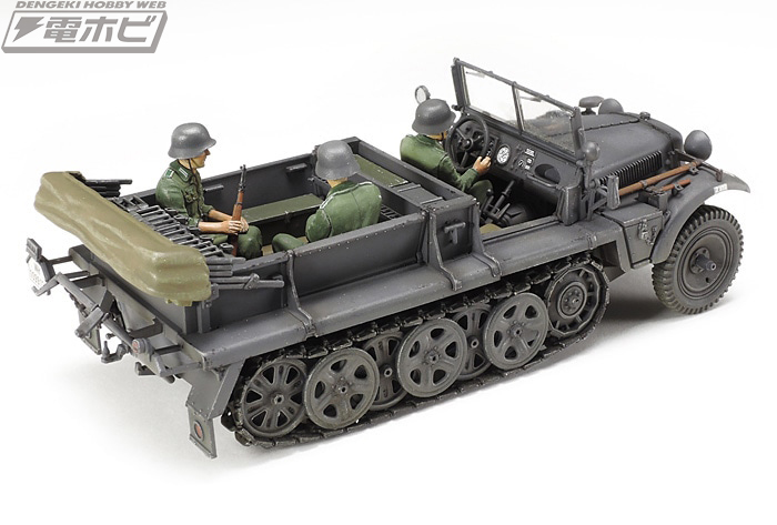 人形などのタミヤ製アクセサリーが豊富に付属！ドイツ軍の1トンハーフ