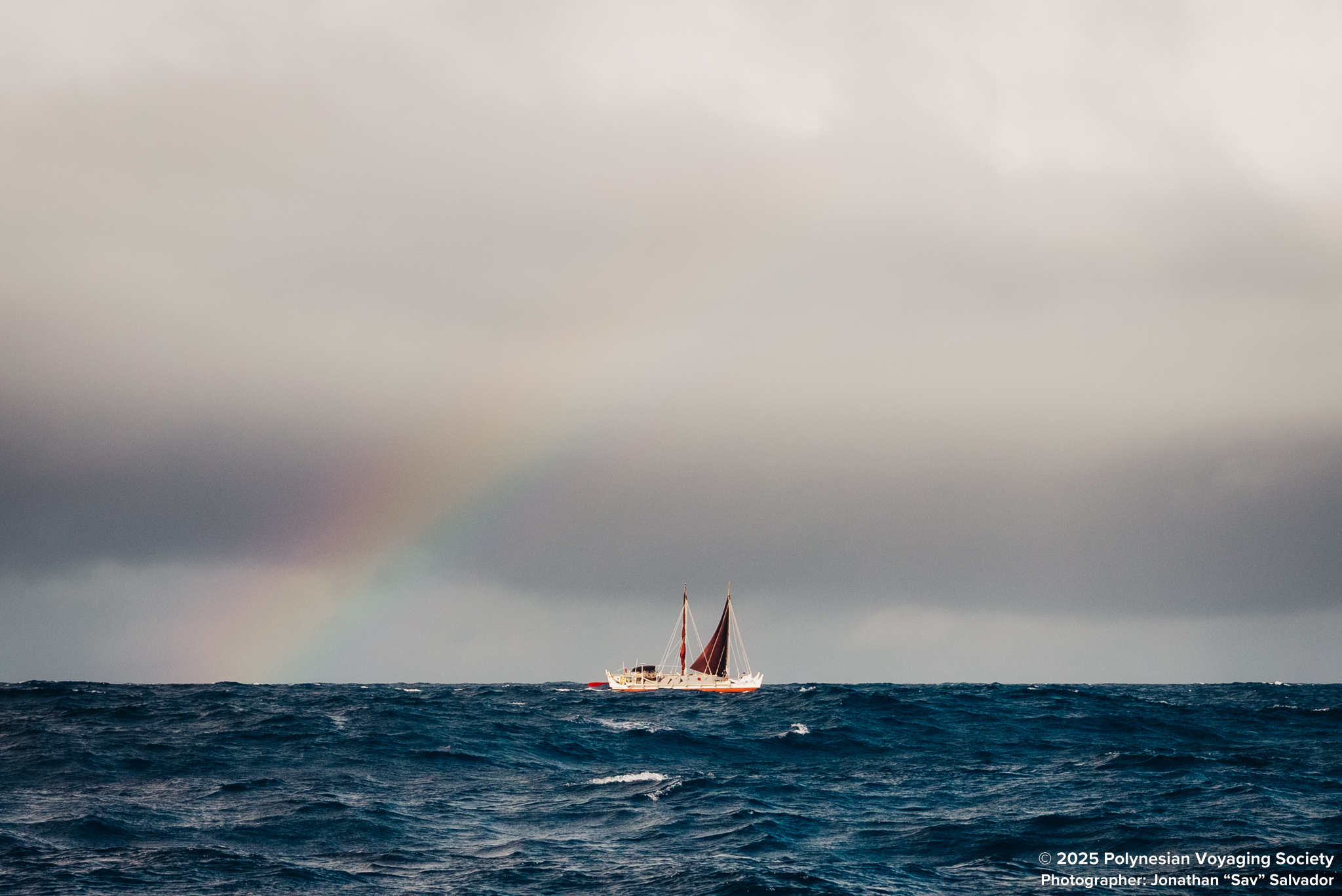 Hōkūleʻa and Hikianalia Reach the Doldrums in Voyage to Tahiti