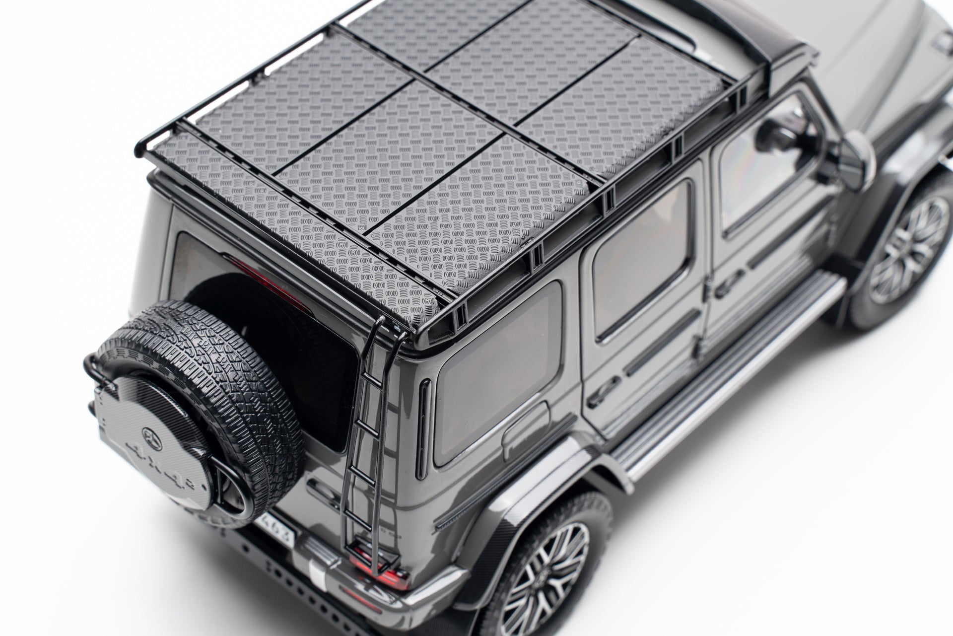 KengFai / NZG 1:18 Mercedes-AMG G63 4x4² Grey 100636 – Horizon Diecast