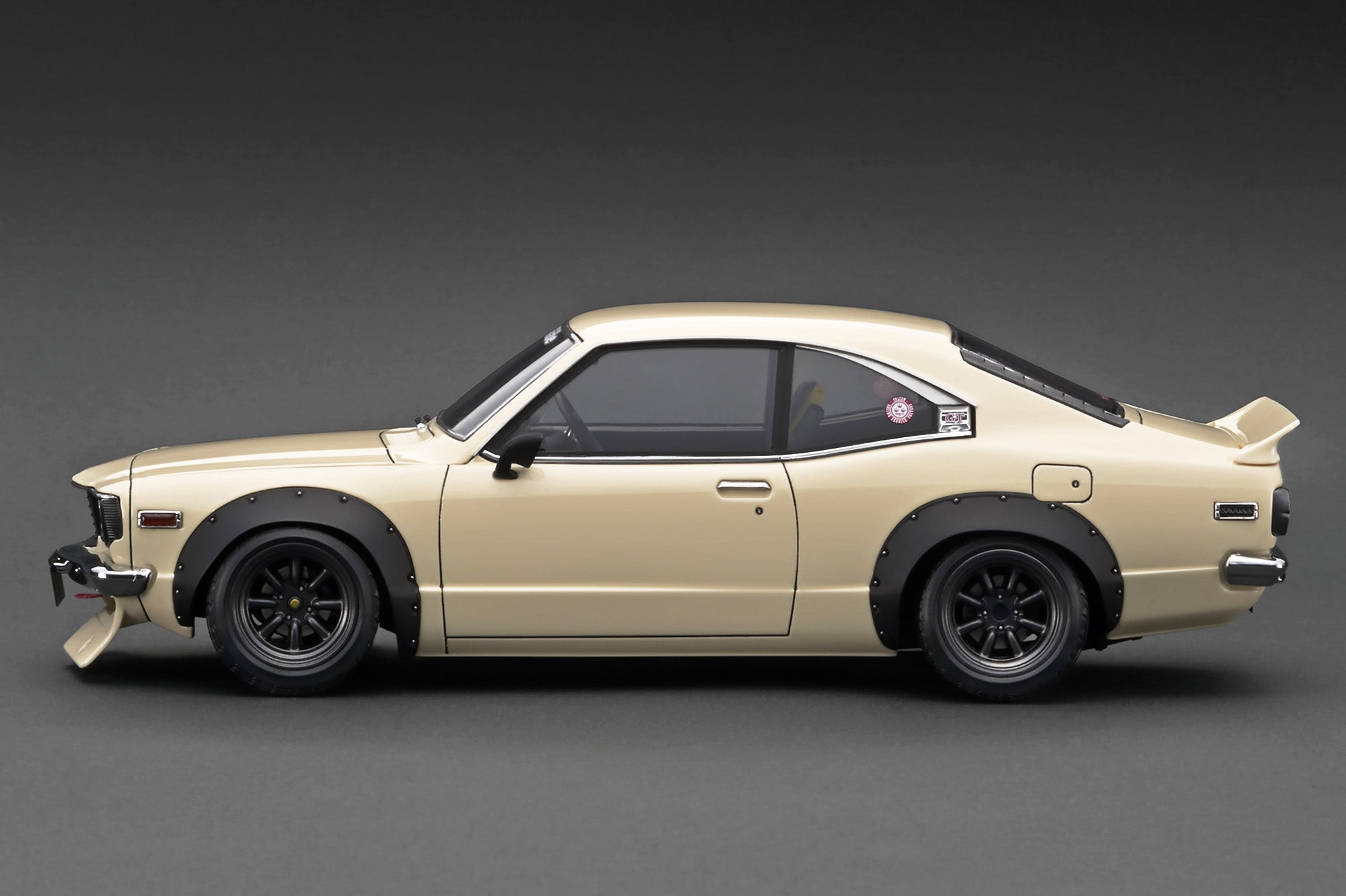 IGNITION MODEL 1:18 Mazda Savanna (S124A) Semi Works (2 Versions