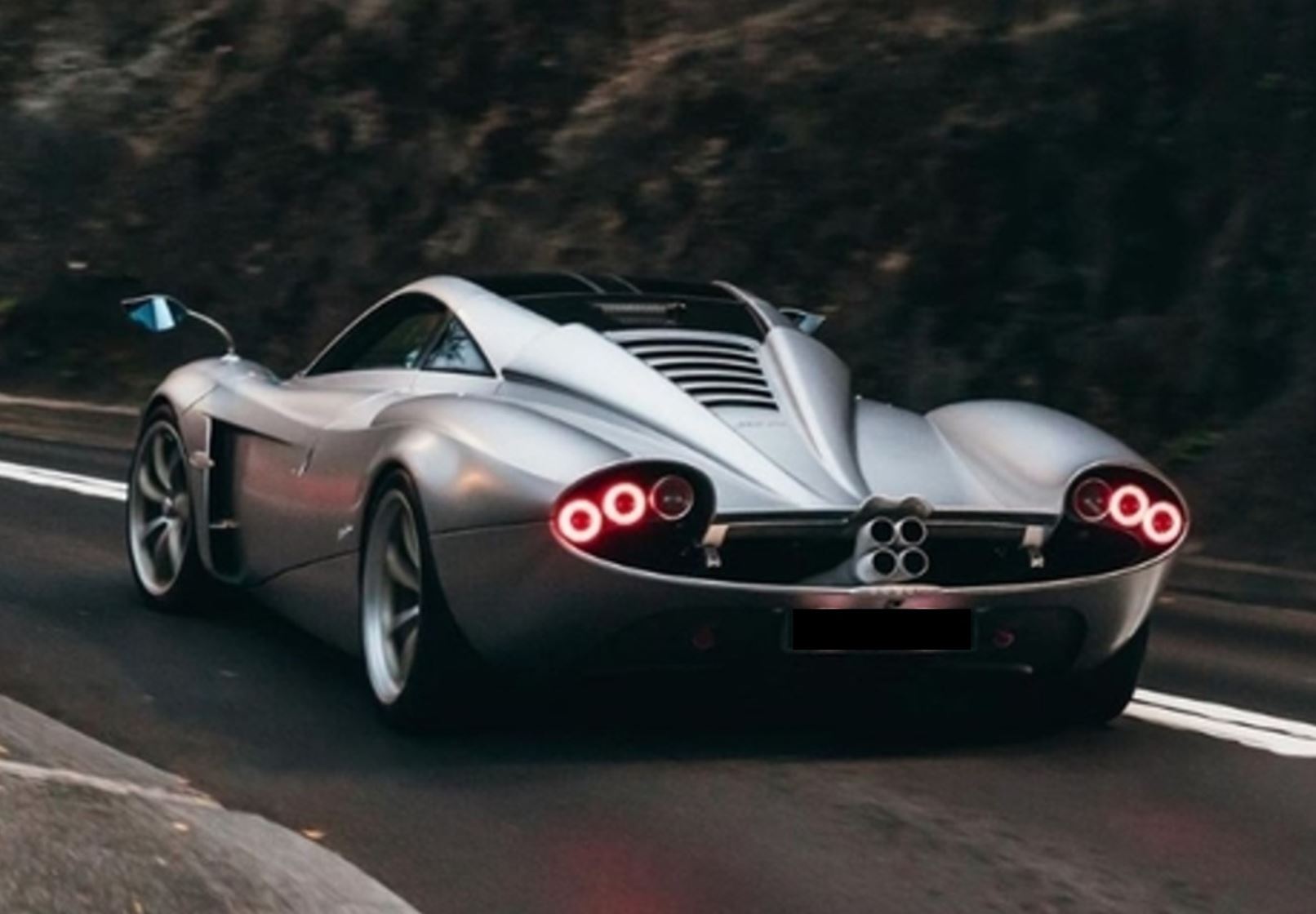 BBR Model 1:18 Pagani Huayra Codalunga (6 Colours) – Horizon Diecast