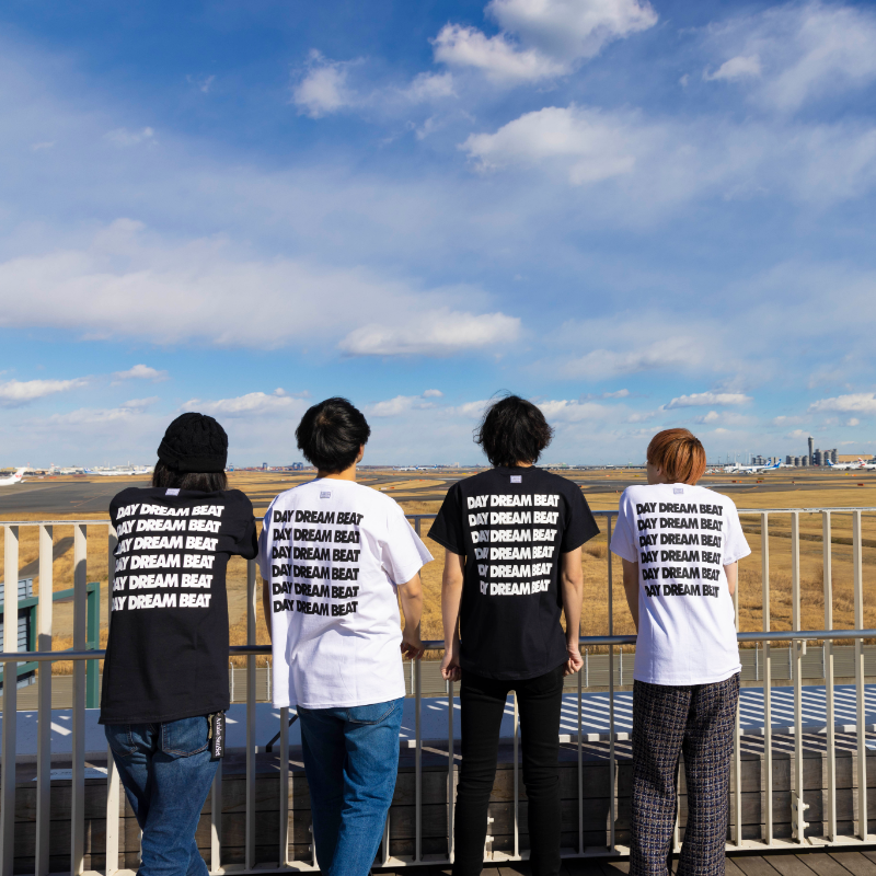 ハンブレッダーズ×タンタン DAY DREAM BEAT Tシャツ［ブラック