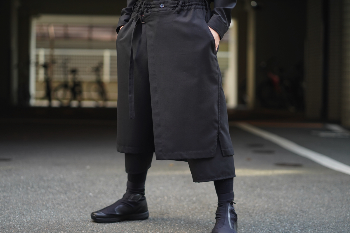 GroundY」ウールポリギャバジン ラップパンツ