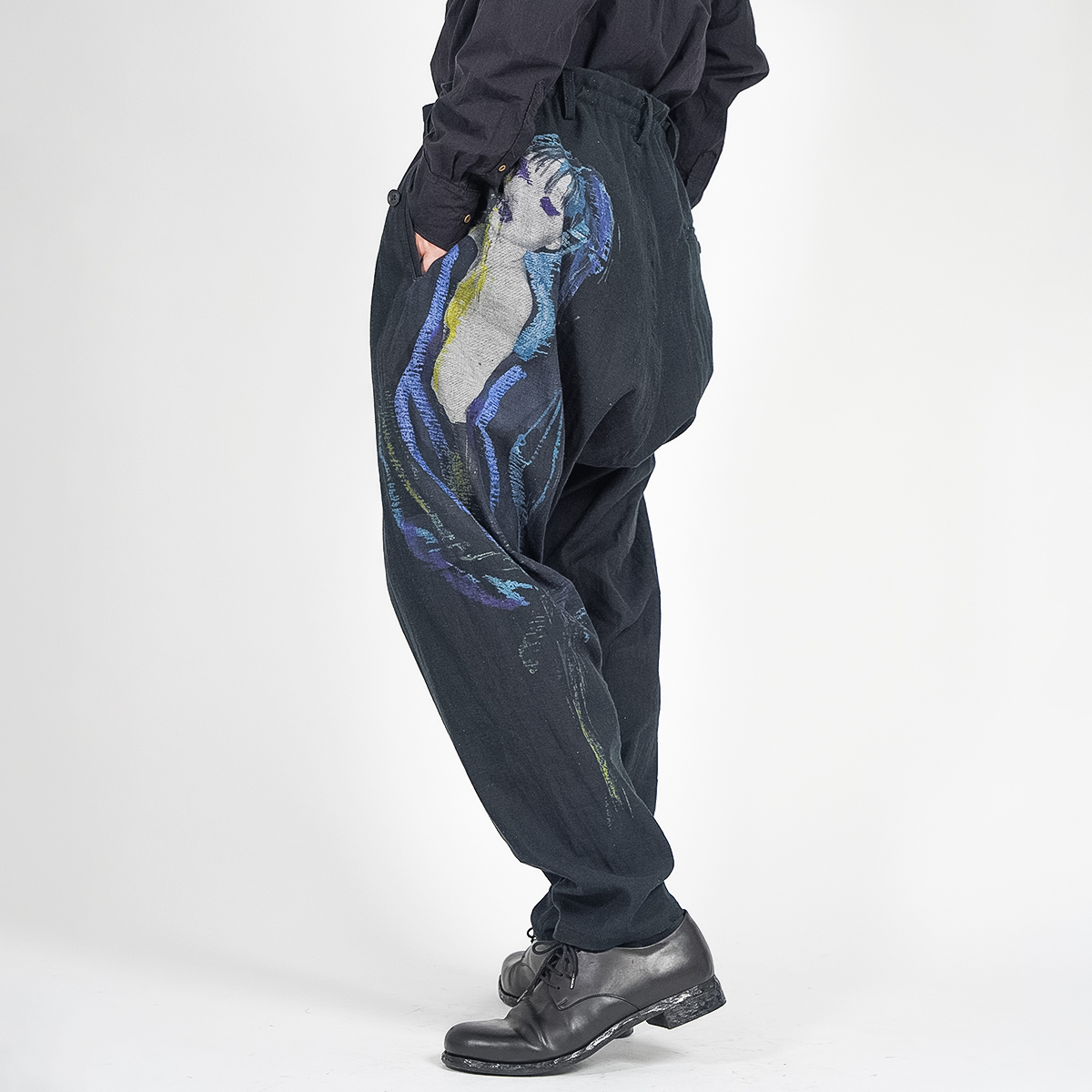 ヨウジヤマモト 24AW 女性柄デニムパンツ | HUES 福岡セレクトショップ