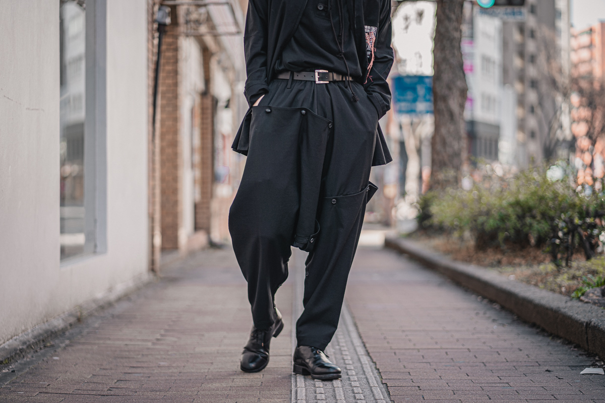 yohjiyamamoto 24ss サルエルパンツ STAFF STYLING｜THE SHOP YOHJI