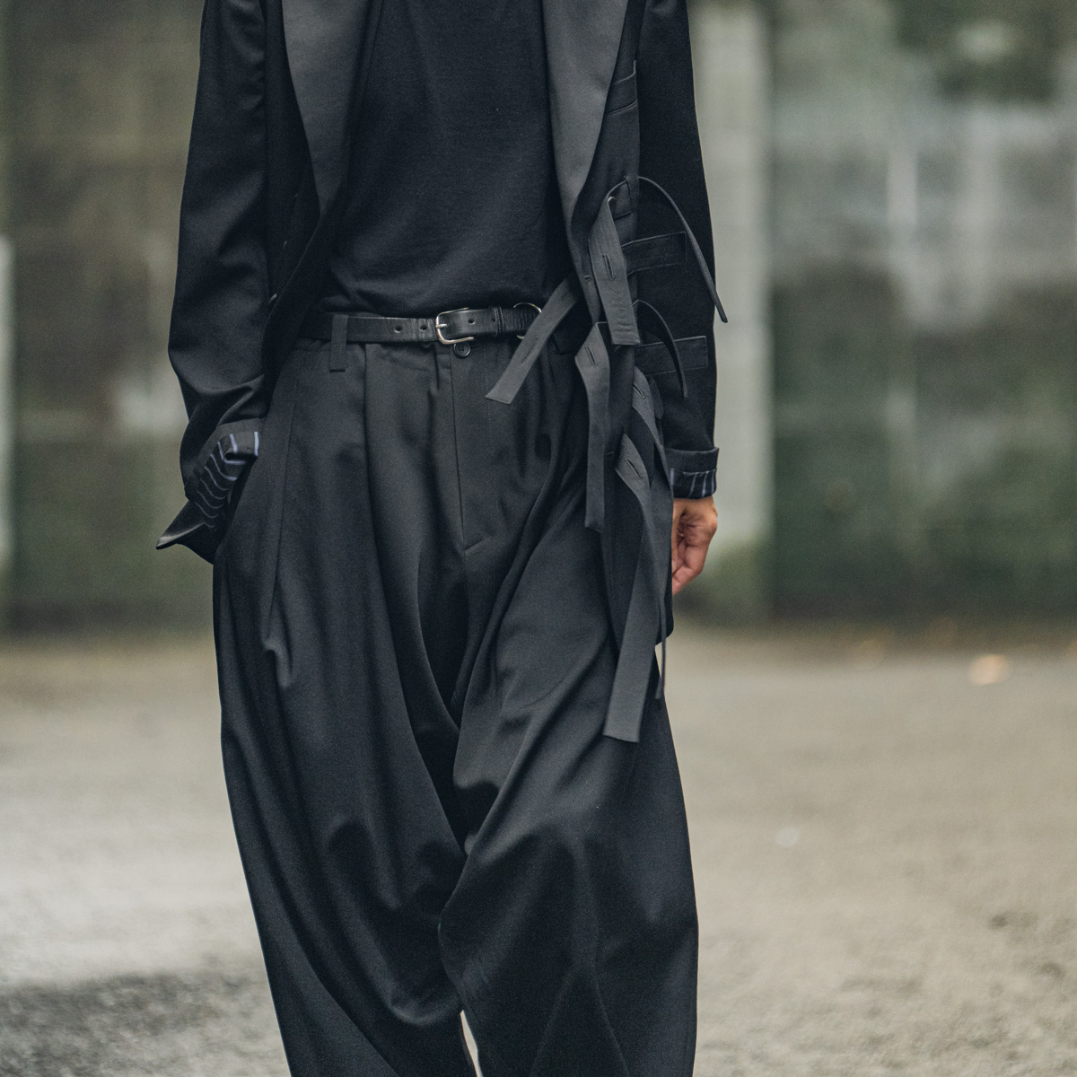 YOHJI YAMAMOTO 内ドレープパンツ | HUES 福岡セレクトショップ