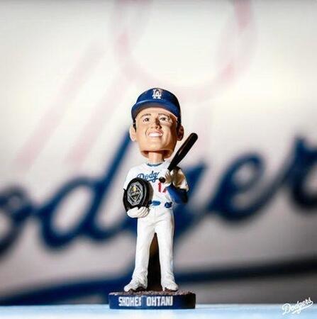4/2配布 大谷翔平 MVP ボブルヘッド人形 4月2日 4/2来場者限定 大谷