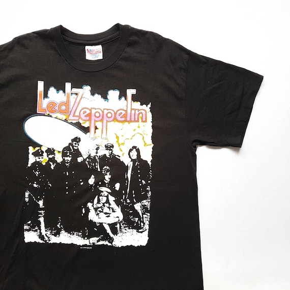 Vintage 90's Led Zeppelin II Album Cover T Shirt Size L (W 20 X L