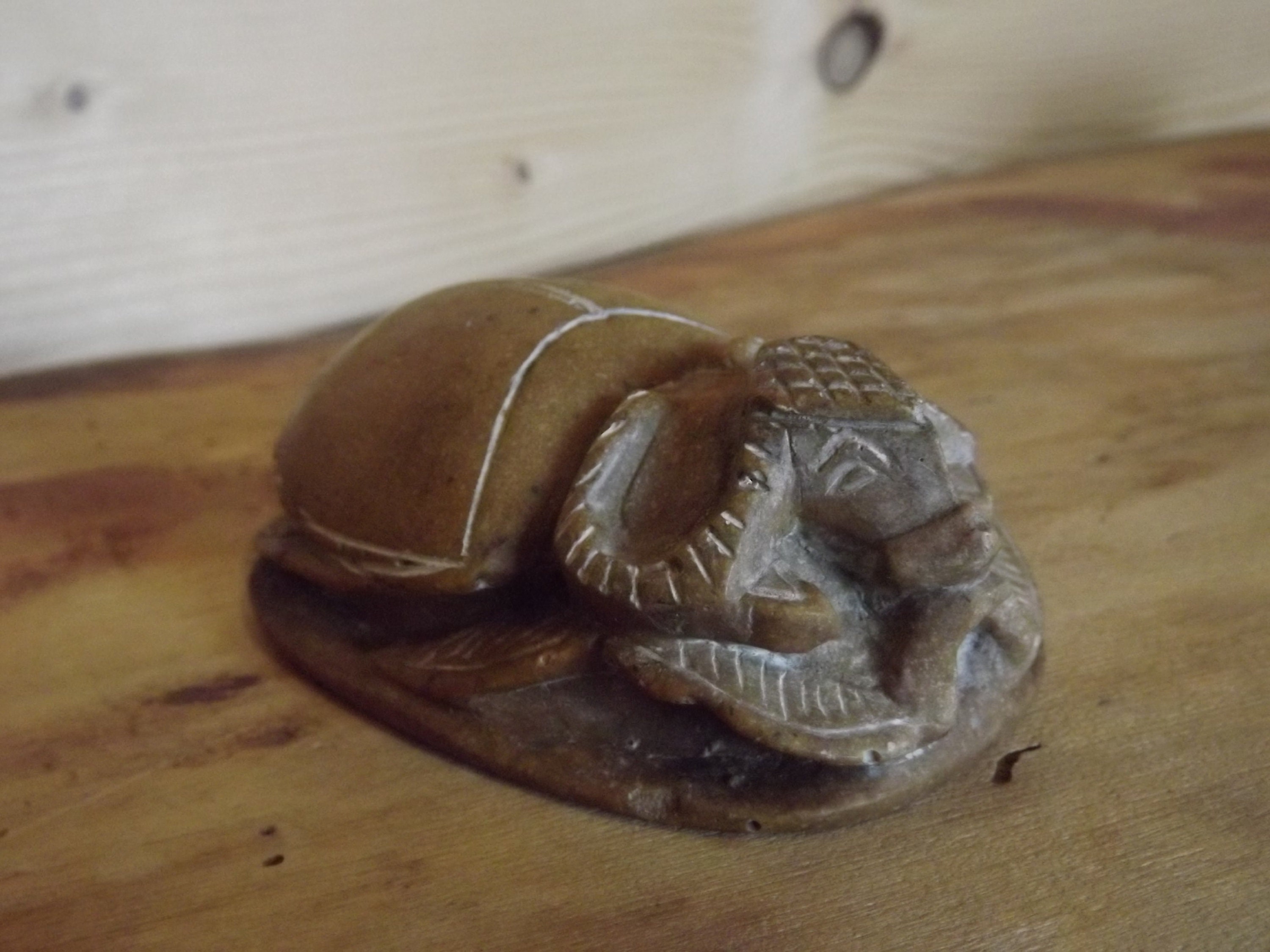 ヴィンテージ エジプト スカラベ 石彫り アピス 雄牛頭 スカラベ