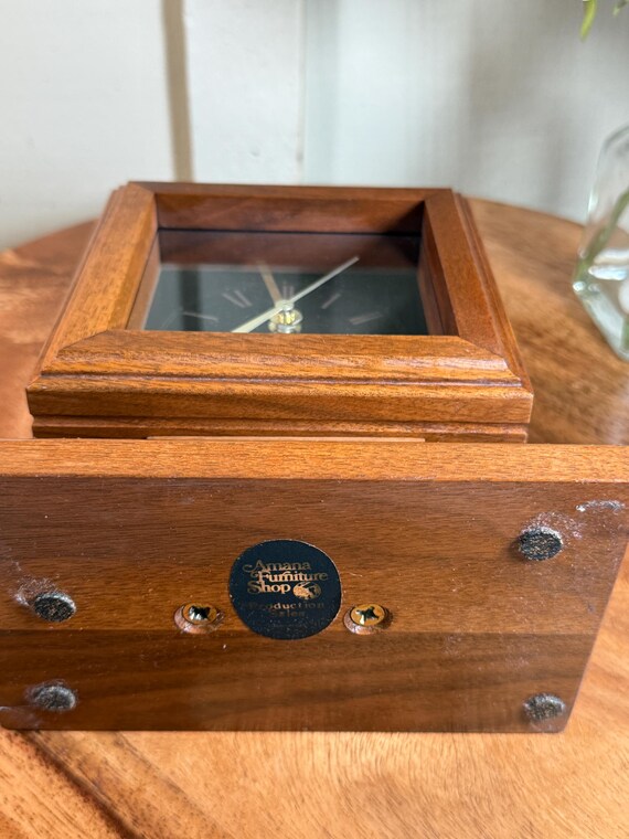 ヴィンテージ、手作り、木製時計、アマナホーム家具店、アイオワ州