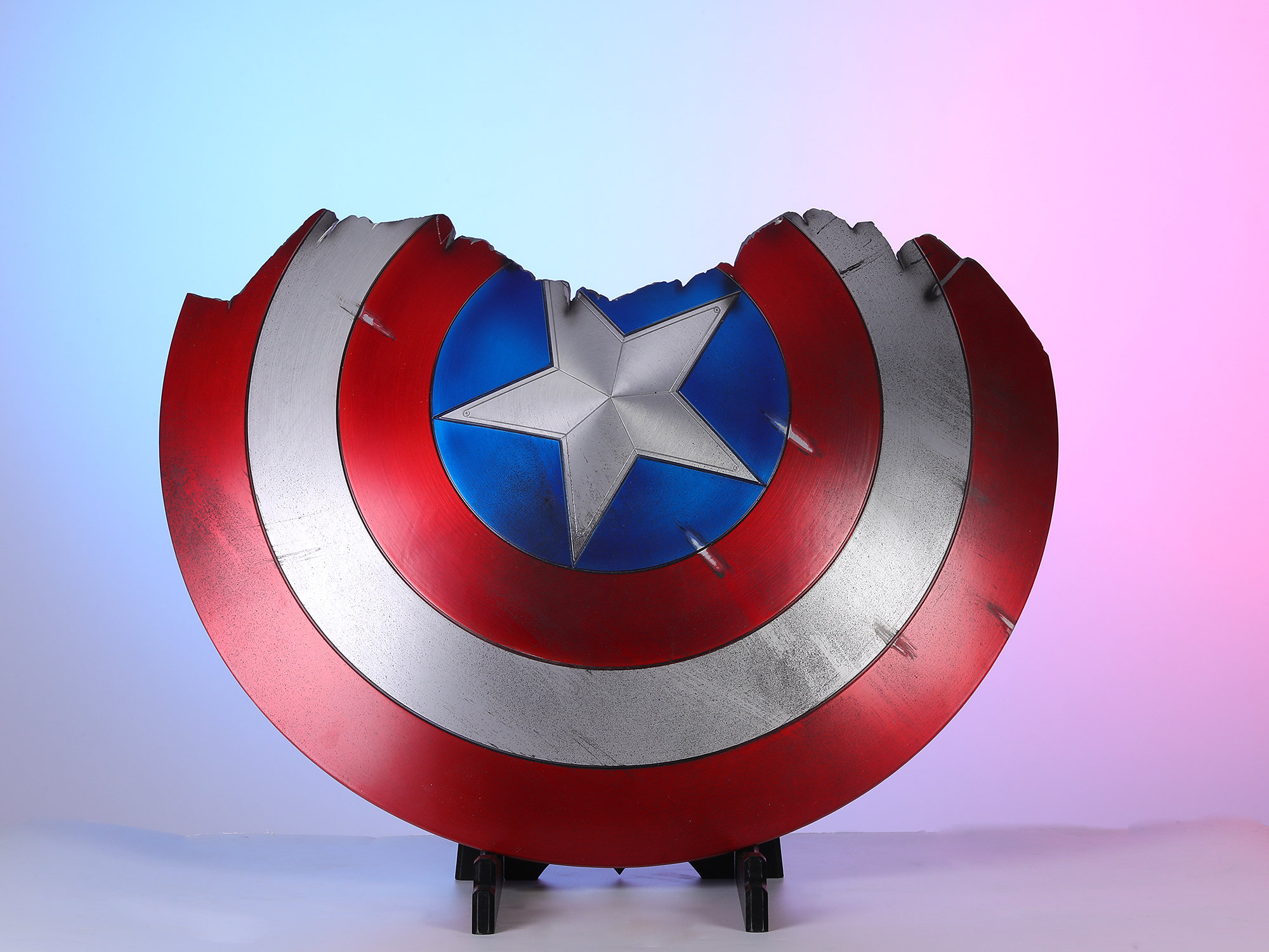 キャプテン・アメリカ シールド メタル キャプテン・アメリカ 壊れた