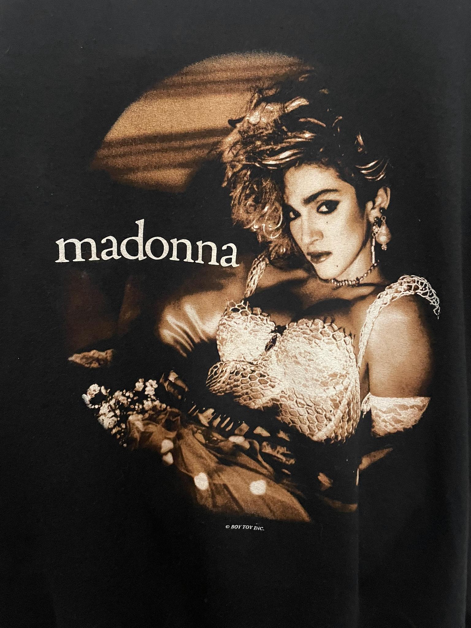 MADONNA マドンナ Celebration スキニーフィット Tシャツ 【公式通販】
