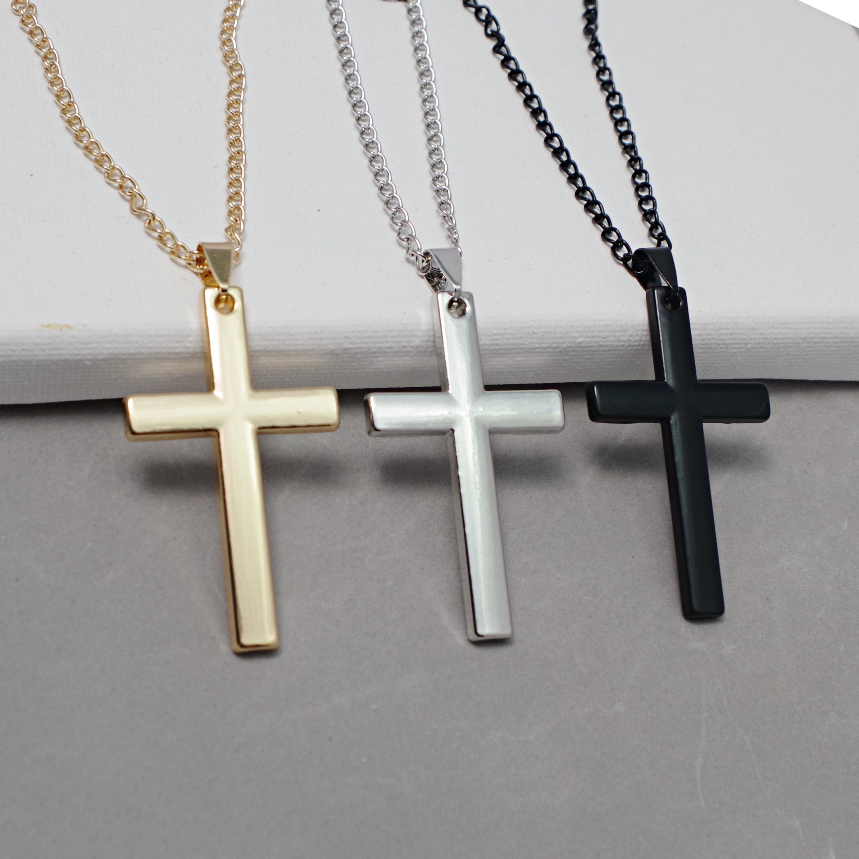 Ozzy cross necklace - Etsy 日本