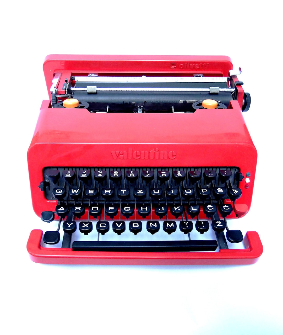 olivetti valentine オリベッティ バレンタイン タイプライタ