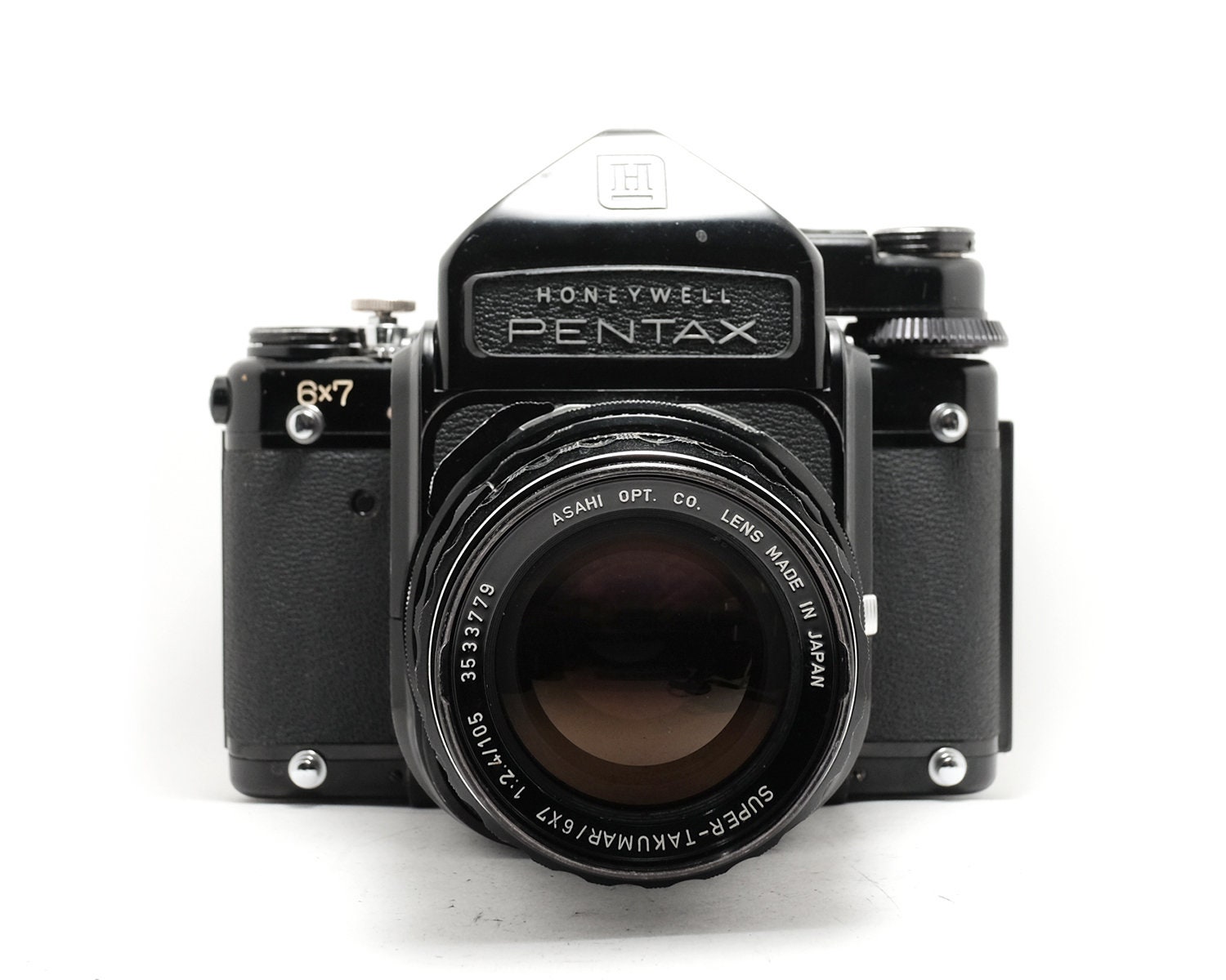 Pentax 6x7 67 - Medium Format Camera - Takumar 105mm 2.4 Lens
