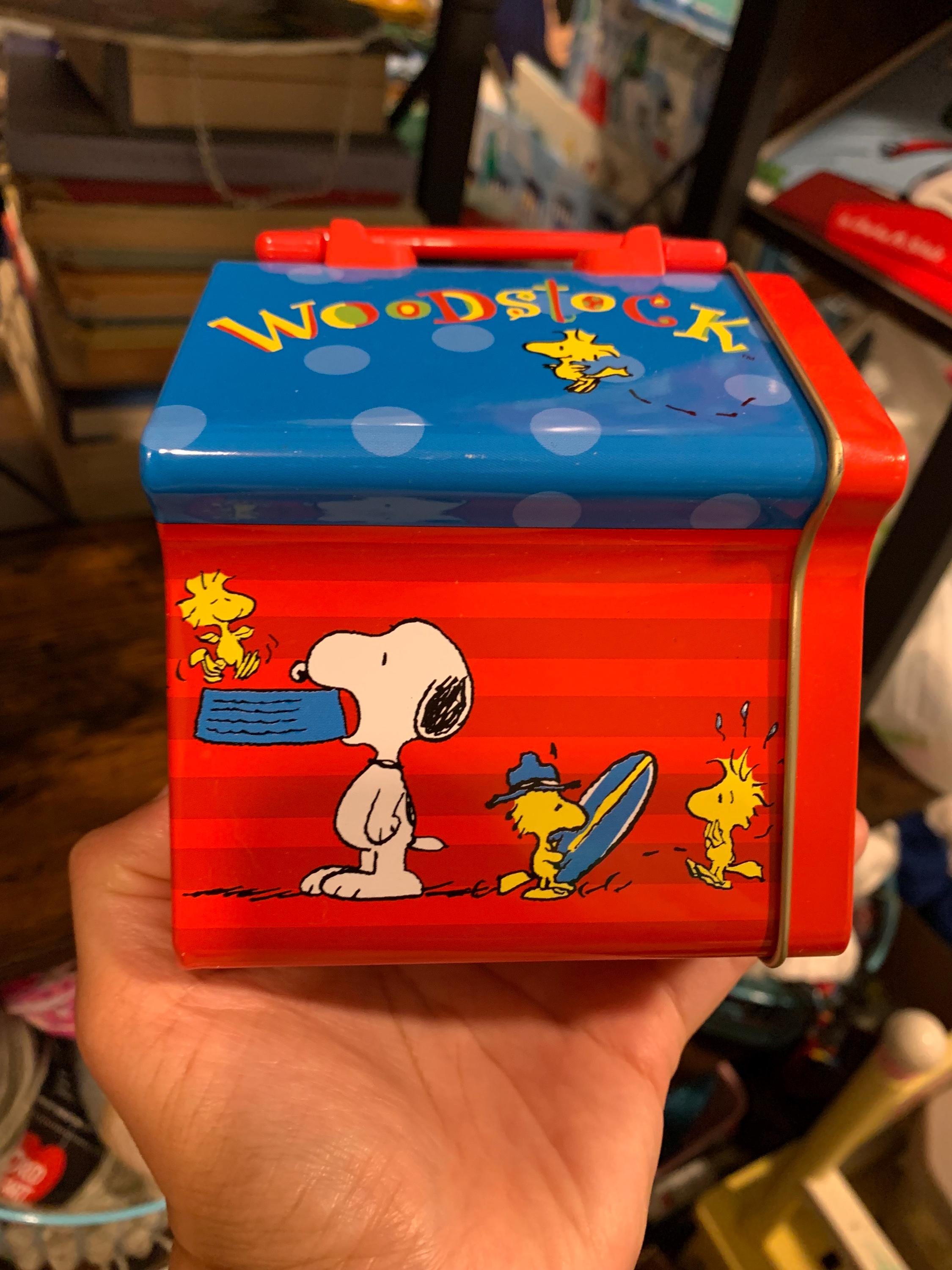 Vintage Snoopy House Tin Lunch Box - Etsy