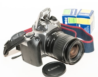 Canon EOS630 35 mm フィルム カメラ本体のみ。新品同様で完璧に動作し