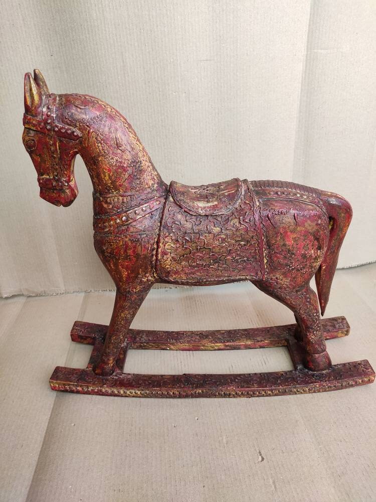 ヴィンテージの木製彫刻ロッキングホース、アンティーク仕上げ - Etsy 日本