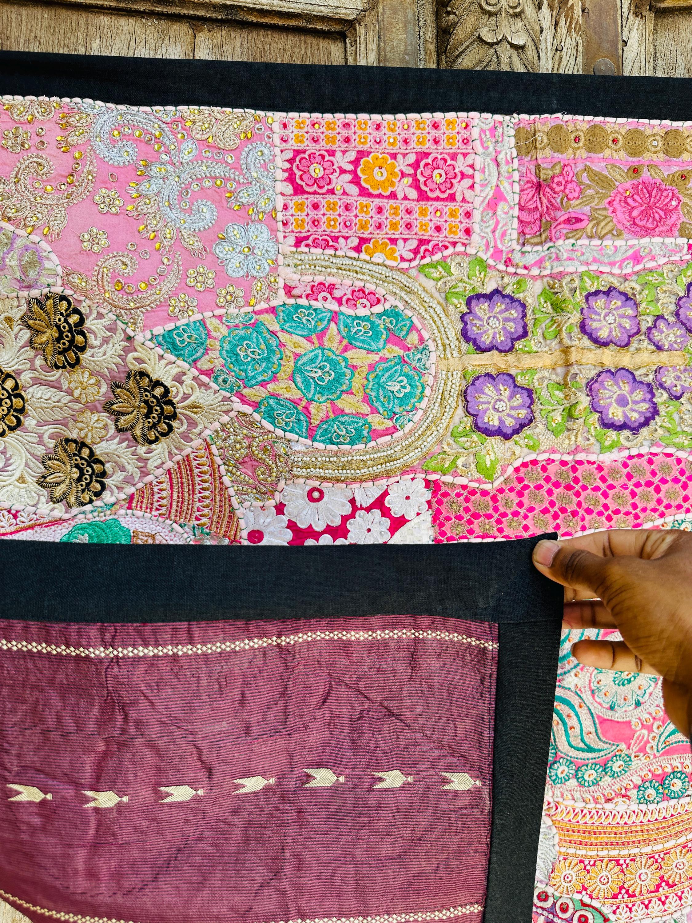 インドのタペストリー、マルチパッチワークビーズランナー、重厚な刺繍