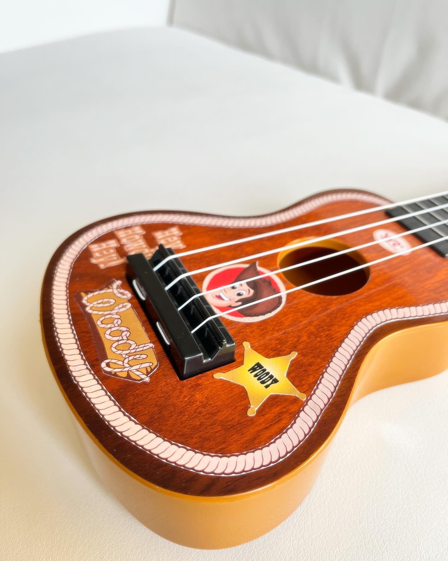 トイストーリー ラウンドアップ ギター & ヨーヨー ウクレレ」 トイ