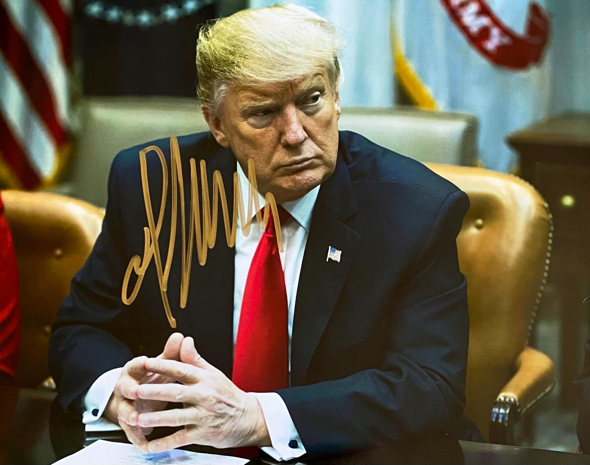 ドナルド・トランプ大統領の直筆サイン入り8x10写真 - Etsy 日本