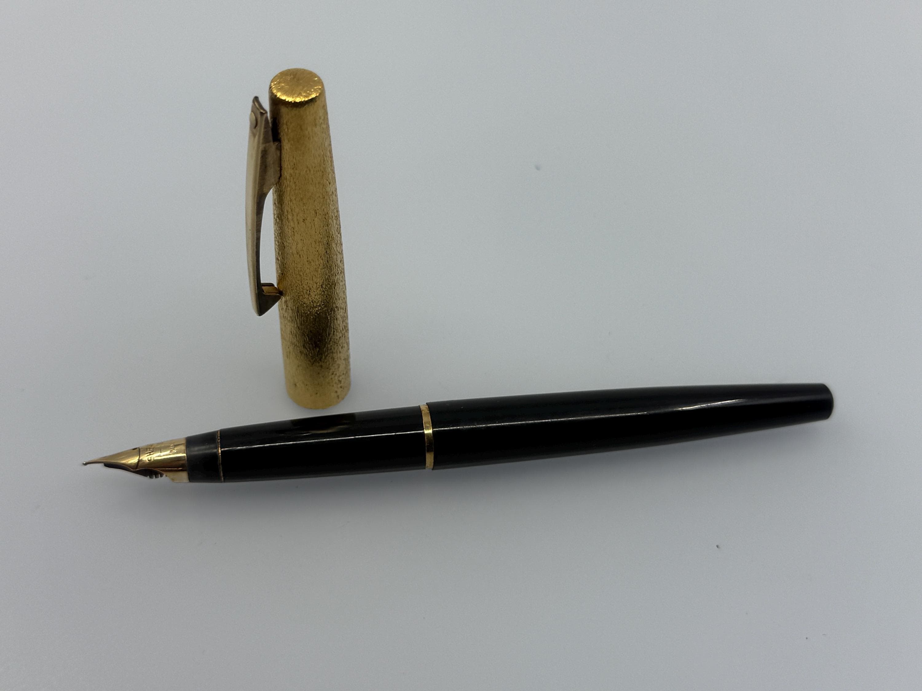 ヴィンテージ シェーファー インペリアル 万年筆 – 14K ゴールド