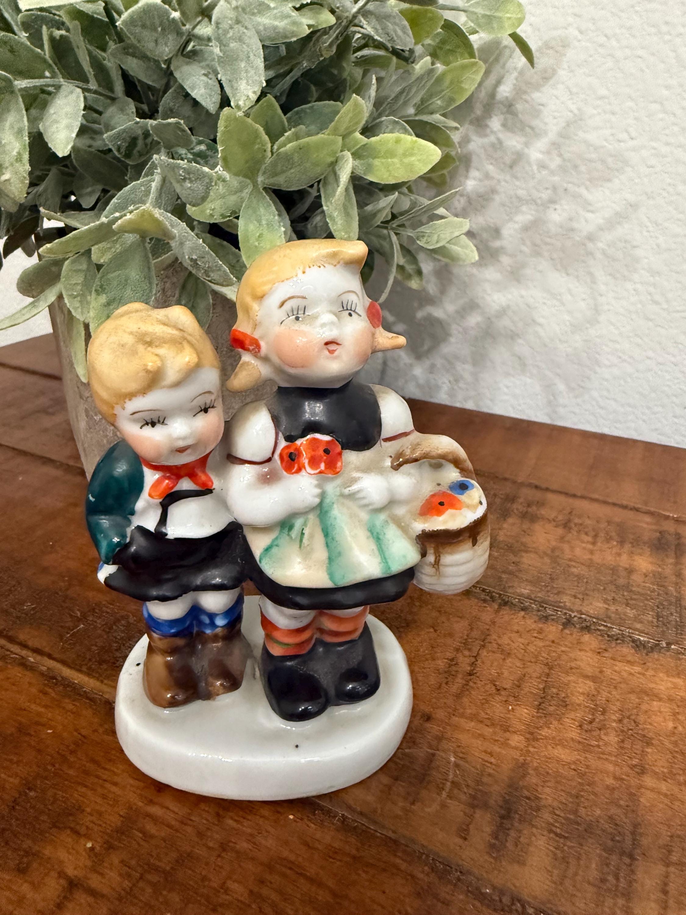 ビクトリア朝 女性像 陶器 傘付き 約30cm ビクトリア朝 女性像 陶器 傘