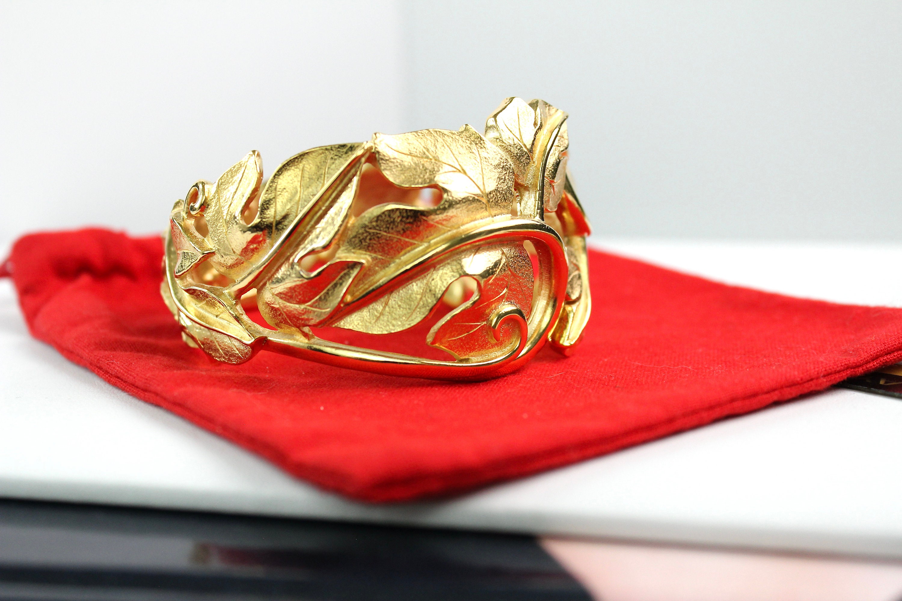 TRIFARI トリファリ 松本邦夫 デザインブローチ VINTAGE RARE