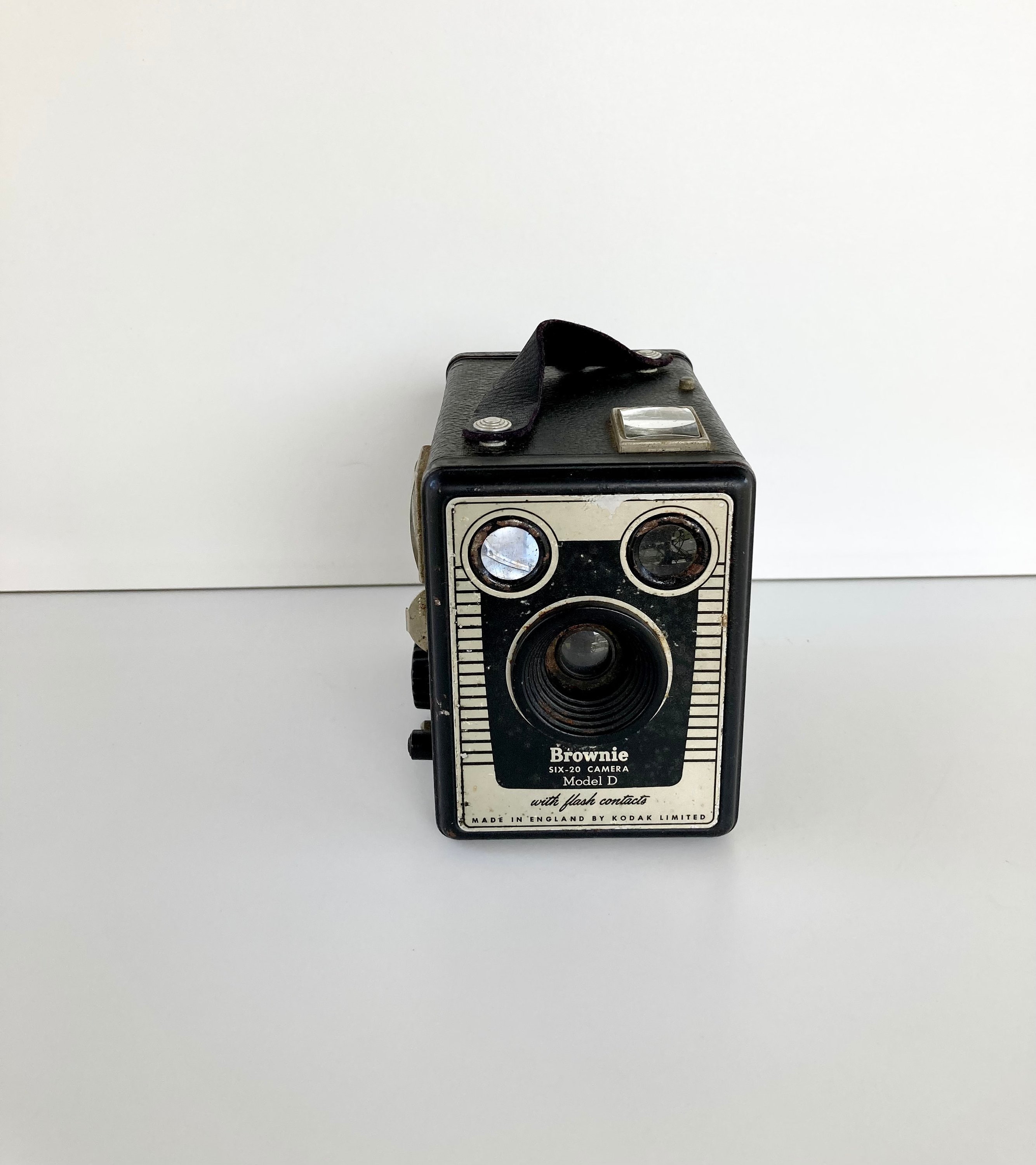 Vintage Box Camera Vintage Kodak Brownie Target Six-20 Model D Box
