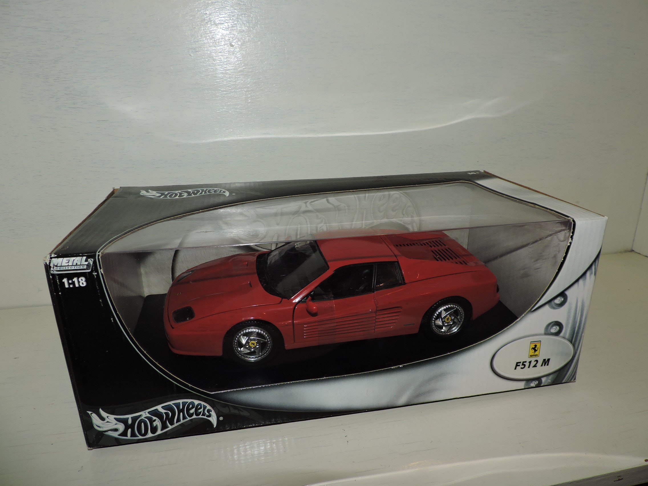 1/18 フェラーリ F512M TESTAROSSA テスタロッサ ブラック ミニカー