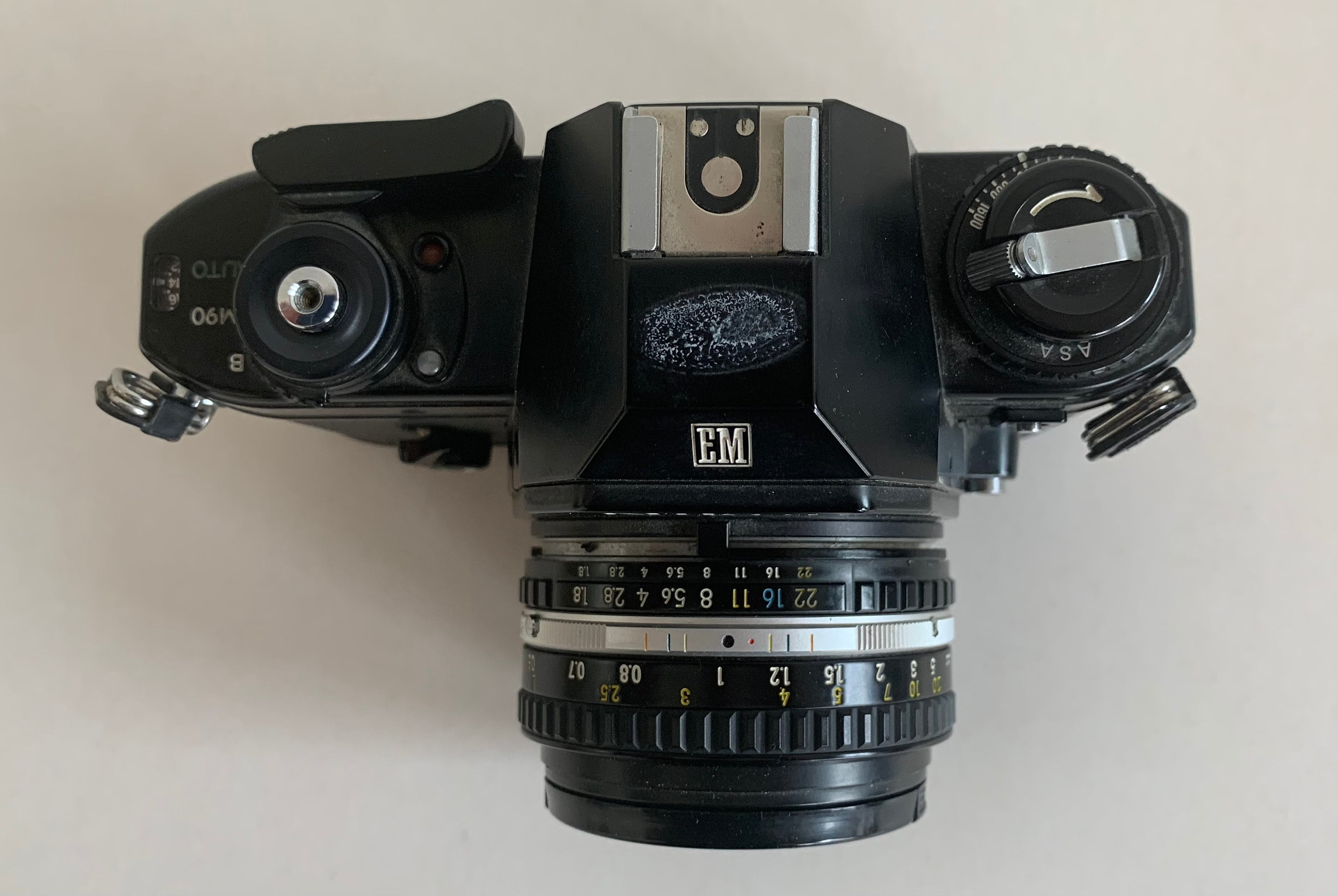 Nikon EM SB-Eスピードライト付き Nikon EM SB-Eスピードライト付き