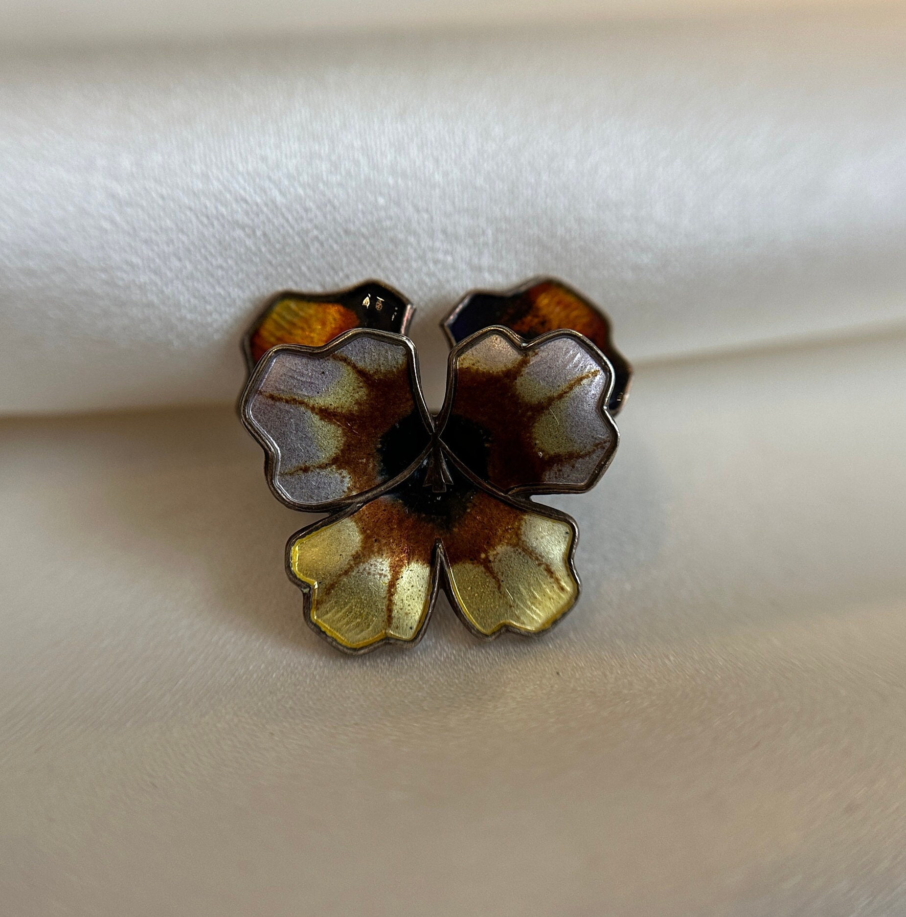 DAVID ANDERSEN 花モチーフブローチ SV9 【公式通販】