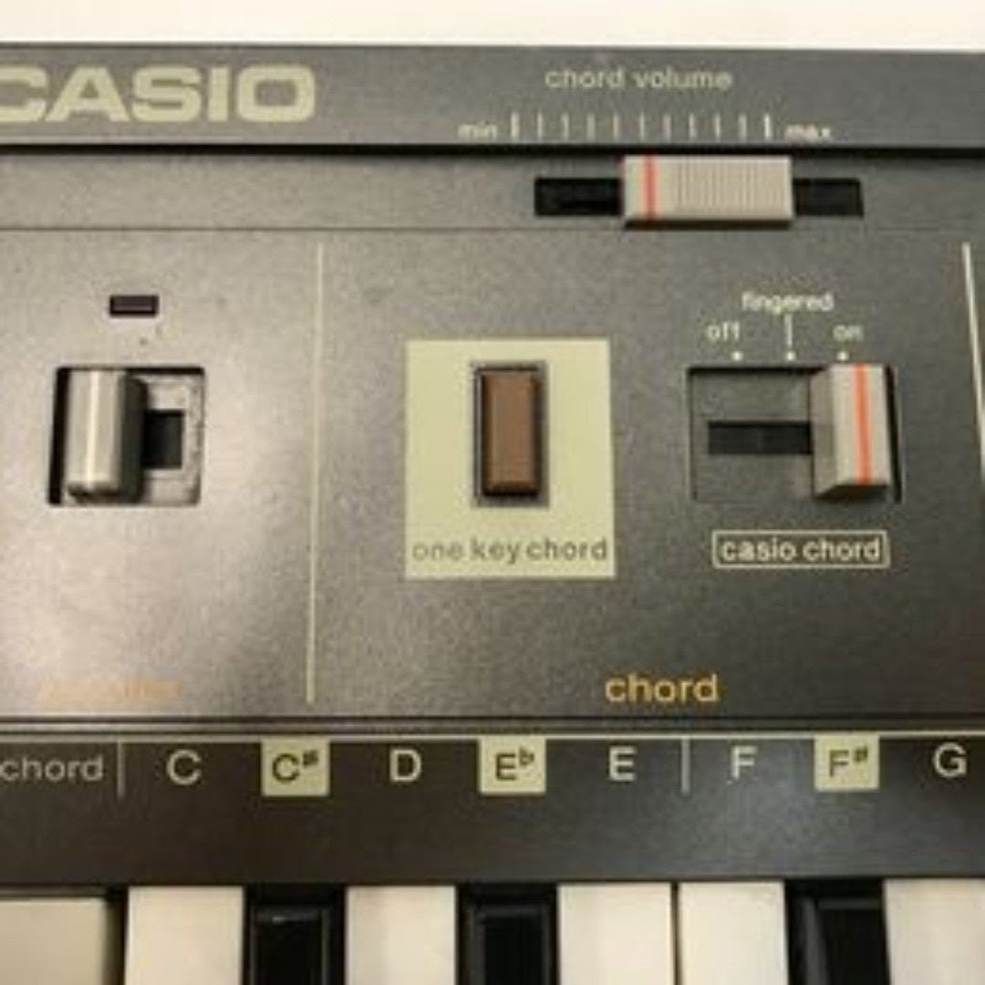 Casio Casiotone MT-800 ヴィンテージ 49鍵キーボードシンセサイザー