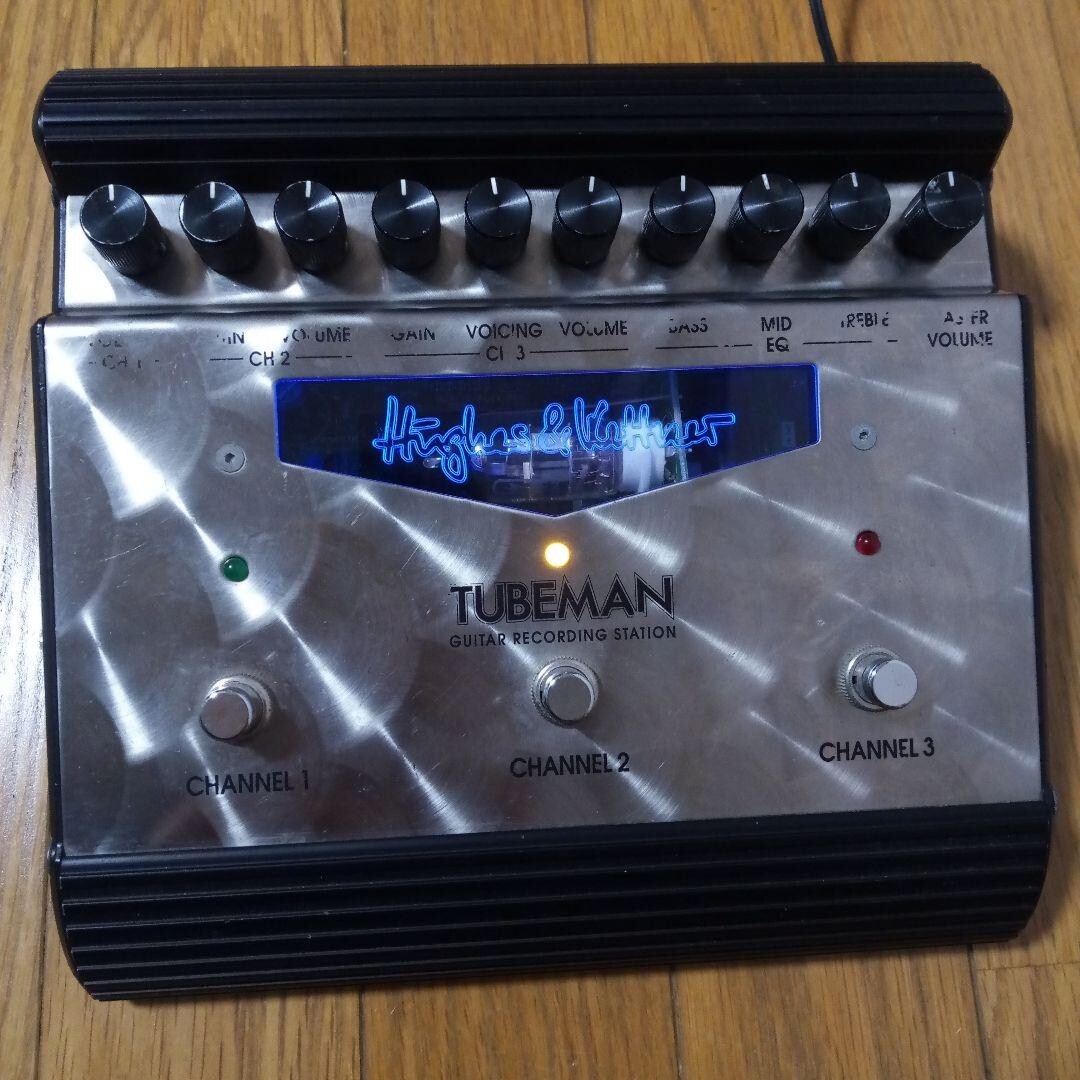 HUGHES & KETTNER Tubeman 2 Mk-II Preamp Effects Pedal In Working
